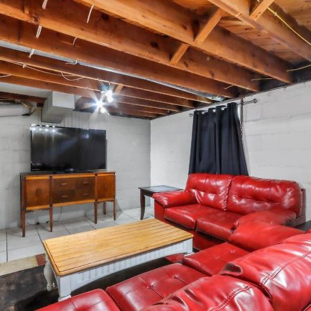 Gorgeous Downtown Bungalow, Walk Everywhere!!! بحيرة جنيف المظهر الخارجي الصورة