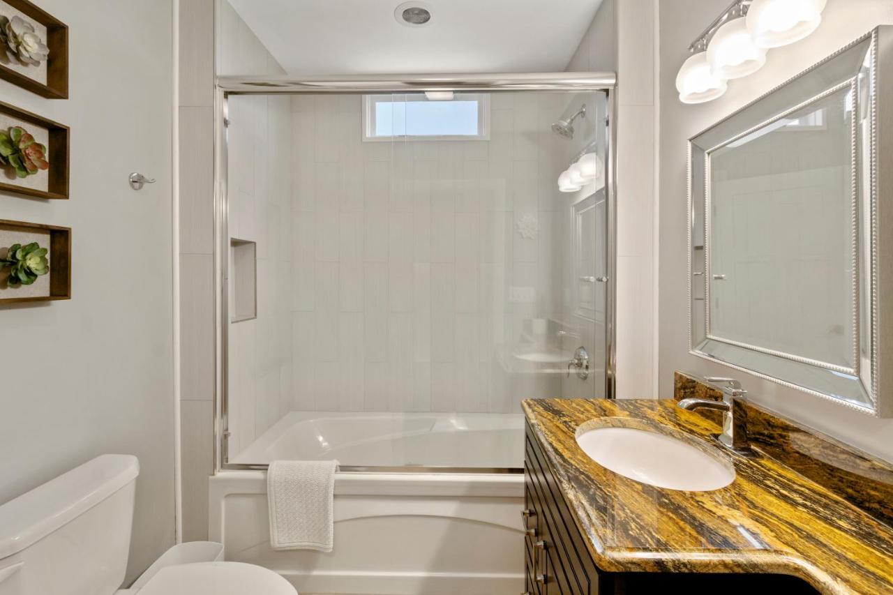 Gorgeous Downtown Bungalow, Walk Everywhere!!! بحيرة جنيف المظهر الخارجي الصورة