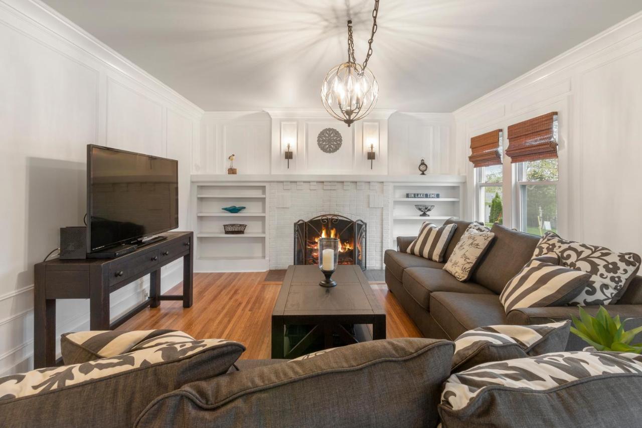 Gorgeous Downtown Bungalow, Walk Everywhere!!! بحيرة جنيف المظهر الخارجي الصورة